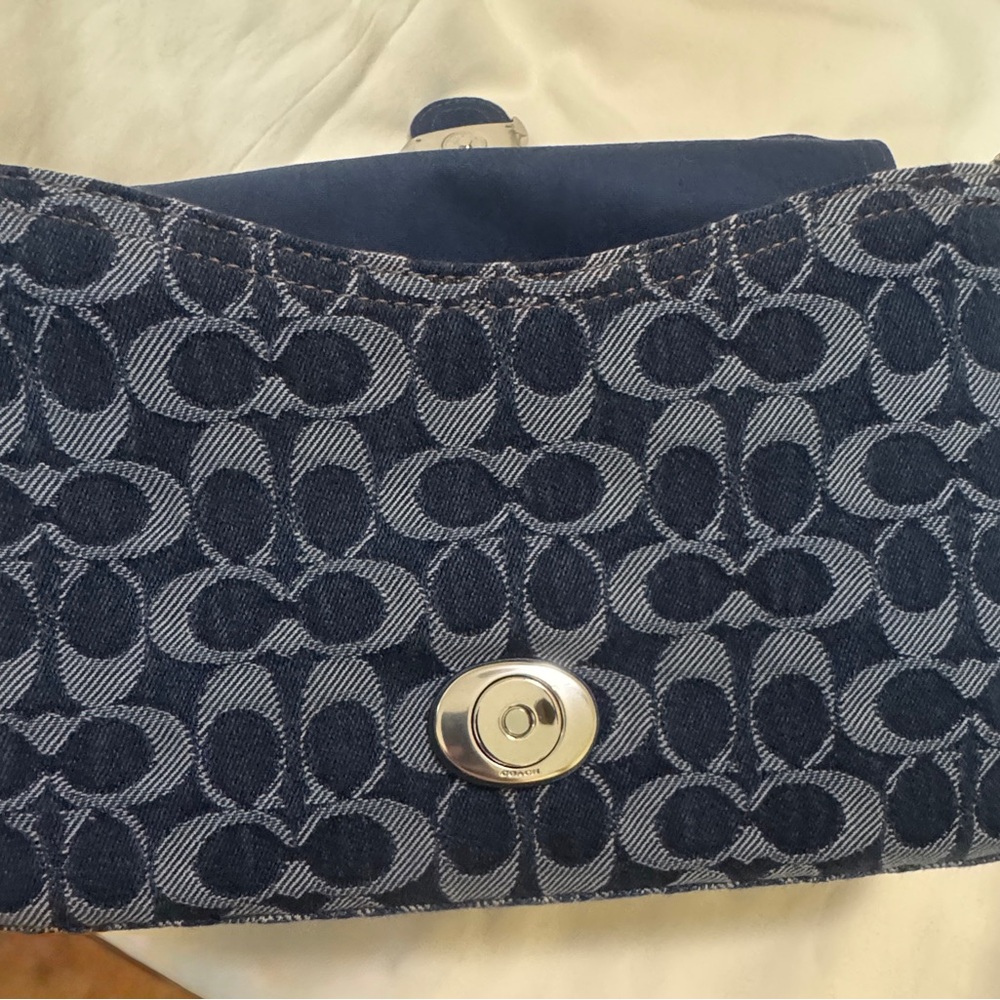 COACH
Soft Tabby Shoulder Bag In Signature Denim
with Silver Accent - Picture 4 of 15